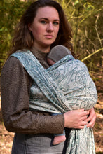 Laden Sie das Bild in den Galerie-Viewer, Yaro vävd sjal - Elvish Duo Turquoise Wool Silk - 60% bomull, 30% merinoull, 10% silke