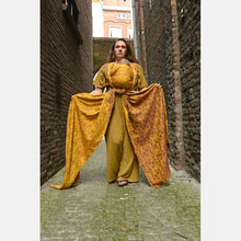 Laden Sie das Bild in den Galerie-Viewer, Yaro vävd sjal - Elvish Duo Yellow Purple Tencel Seacell - 55% bomull, 30% tencel, 15% seacell - Utförsäljning!