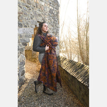 Load image into Gallery viewer, Yaro vävd sjal - La Peonia Trinity Blue Caramel Wool Tencel - 50% bomull, 30% merinoull, 20% tencel - Utförsäljning!