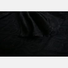 Laden Sie das Bild in den Galerie-Viewer, Yaro vävd sjal - La Vita Duo Black Alpaca Red Glam - 69% bomull, 30% baby alpacka, 1% glitter - Utförsäljning!