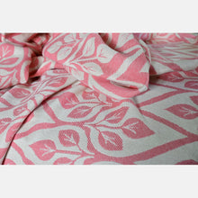 Load image into Gallery viewer, Yaro ring scarf - La Vita Duo Coral Natural Aloe Ring Sling - 70% cotton, 30% Aloe yarn