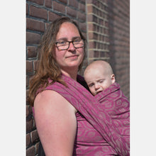 Laden Sie das Bild in den Galerie-Viewer, Yaro vävd sjal - La Vita Duo Wildebeast Fuchsia Black Cashmere Wool - 40% bomull, 40% kashmir, 20% merinoull - Utförsäljning!