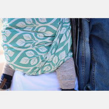 Laden Sie das Bild in den Galerie-Viewer, Yaro vävd sjal - La Vita Emerald - 100% bomull