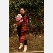 Load image into Gallery viewer, Yaro vävd sjal - La Vita Trinity Firebird Rainbow High Wool - 50% bomull, 50% merinoull - Utförsäljning!