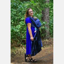 Load image into Gallery viewer, Yaro woven shawl - Luna Duo Black Grey Dark-Blue Glam - 99% cotton, 1% polyester