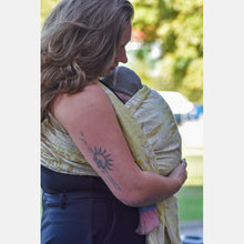 Load image into Gallery viewer, Yaro ring sling - Oasis Duo Yellow Brown Bamboo Tencel Ring Sling - 40% cotton, 30% bamboo, 30% tencel