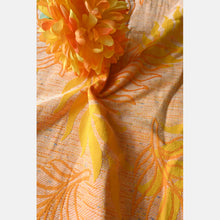 Laden Sie das Bild in den Galerie-Viewer, Yaro ringsjal - Oasis Duo Yellow Peach Confetti Ring Sling - 99% bomull, 1% polyester - Utförsäljning!