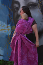 Laden Sie das Bild in den Galerie-Viewer, Yaro vävd sjal - Oasis Puffy Lilac Fuchsia Blue - 100% bomull