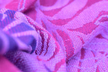 Laden Sie das Bild in den Galerie-Viewer, Yaro vävd sjal - Oasis Puffy Lilac Fuchsia Blue - 100% bomull