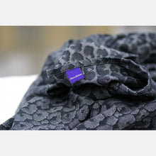 Load image into Gallery viewer, Yaro ring sling - Pussycat Black Grey Ring Sling - 100% cotton