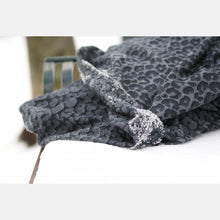 Load image into Gallery viewer, Yaro ring sling - Pussycat Black Grey Ring Sling - 100% cotton