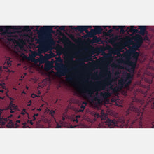 Load image into Gallery viewer, Yaro vävd sjal - Runes Trinity Fuchsia Navy Paper Kapok - 60% bomull, 25% papper, 15% kapok - Utförsäljning!