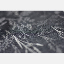 Laden Sie das Bild in den Galerie-Viewer, Yaro vävd sjal - Terra Duo Grey Black Wool Bouclel - 70% bomull, 25% merinoull, 5% polyamid