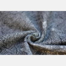 Laden Sie das Bild in den Galerie-Viewer, Yaro vävd sjal - Terra Duo Grey Black Wool Bouclel - 70% bomull, 25% merinoull, 5% polyamid