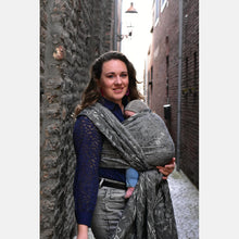 Laden Sie das Bild in den Galerie-Viewer, Yaro vävd sjal - Terra Duo Grey Black Wool Bouclel - 70% bomull, 25% merinoull, 5% polyamid