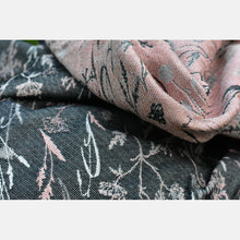 Laden Sie das Bild in den Galerie-Viewer, Yaro vävd sjal - Terra Duo Old Rose Black Silk - 70% bomull, 30% silke