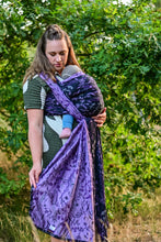 Load image into Gallery viewer, Yaro woven shawl - Terra Duo Black Silver Orchid Silk - 90% cotton, 10% silk