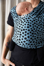 Laden Sie das Bild in den Galerie-Viewer, Coracor Abstract Dot Blue trikåsjal