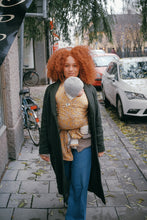 Laden Sie das Bild in den Galerie-Viewer, Coracor Tinyflower Honey trikåsjal