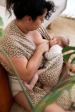 Laden Sie das Bild in den Galerie-Viewer, Coracor Big Dot Taupe trikåsjal