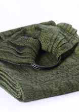Load image into Gallery viewer, Vanamo Ring Sling - Kide Lehto - 30% organic cotton, 30% bourette silk, 25% hemp, 15% merino wool
