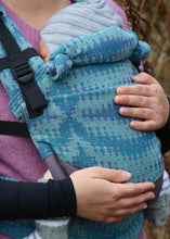 Ladda upp bild till gallerivisning, Wompat ILO Baby Carrier Kaiku Horsma blue - 100% ekologisk bomull