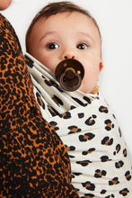 Ladda upp bild till gallerivisning, Coracor Leo Off-White trikåsjal