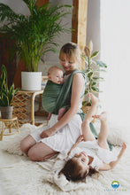 Laden Sie das Bild in den Galerie-Viewer, Little Frog Baby Wrap - Bamboo Verdelit - 75% kammad bomull, 25% bambu