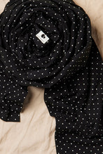Ladda upp bild till gallerivisning, Coracor Small Dot Black trikåsjal