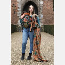 Laden Sie das Bild in den Galerie-Viewer, Yaro vävd sjal - Floral Trio Black Red Green Yellow Tencel - 70% bomull, 30% tencel