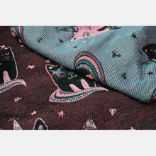 Laden Sie das Bild in den Galerie-Viewer, Yaro ringsjal - Kittycorn Trinity Black Red Blue White Wool Ring Sling - 75% bomull, 25% merinoull - Utförsäljning!