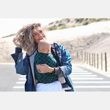 Load image into Gallery viewer, Yaro woven wrap - La Vita Emerald-Black - 100% cotton