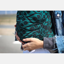 Load image into Gallery viewer, Yaro woven wrap - La Vita Emerald-Black - 100% cotton