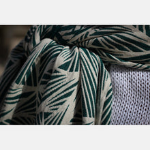 Load image into Gallery viewer, Yaro vävd sjal - Magnetic Contra Pine Natural Seacell - 85% bomull, 15% seacell