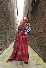 Laden Sie das Bild in den Galerie-Viewer, Yaro vävd sjal - Oasis Duo Purple Beige Bordeaux Wool Blend - 50% merinoull, 40% bomull, 10% silke - Utförsäljning!