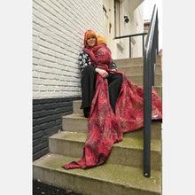 Laden Sie das Bild in den Galerie-Viewer, Yaro vävd sjal - Oasis Duo Purple Beige Bordeaux Wool Blend - 50% merinoull, 40% bomull, 10% silke - Utförsäljning!