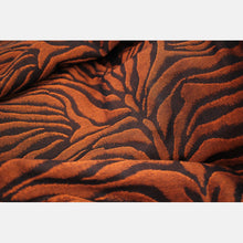 Ladda upp bild till gallerivisning, Yaro vävd sjal - Tiger Black Orange - 100% bomull
