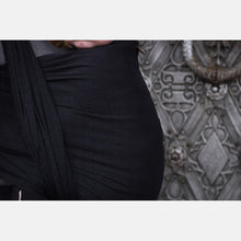 Laden Sie das Bild in den Galerie-Viewer, Yaro vävd sjal - Turtle Black - 100% bomull