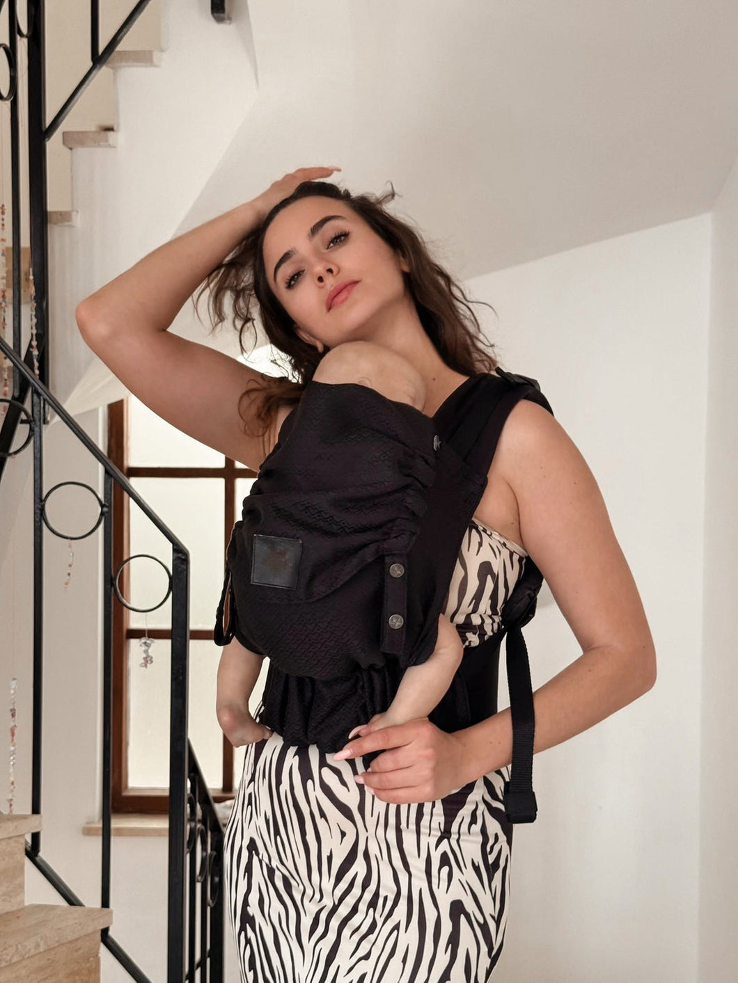 Flip Baby Carrier - Heart2Heart Black Beauty - 100% organic cotton