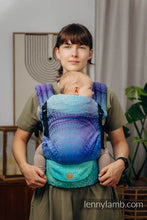 Laden Sie das Bild in den Galerie-Viewer, LennyLight Carrier - PEACOCK&#39;S TAIL- FANTASY - 100% bomull
