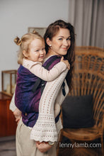 Laden Sie das Bild in den Galerie-Viewer, LennyPreschool Carrier - WILD WINE - BOUQUET - 100% bomull
