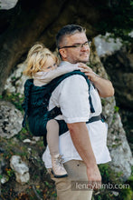 Laden Sie das Bild in den Galerie-Viewer, LennyPreschool Carrier - ZEBRA - SAVANNA - 63% bomull, 37% merinoull
