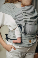 Laden Sie das Bild in den Galerie-Viewer, LennyHybrid Half Buckle Carrier - LITTLE HERRINGBONE GREY - 100% bomull - Standard
