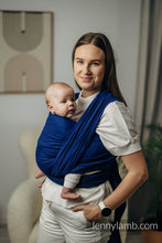 Laden Sie das Bild in den Galerie-Viewer, Lenny Lamb Woven Baby Wrap/Vävd sjal - COBALT - 100% bomull
