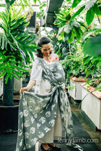 Laden Sie das Bild in den Galerie-Viewer, Lenny Lamb Woven Babytragetuch – BIRDY – WHITE NOISE – 68% Baumwolle, 16% Leinen, 16% Modal
