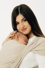 Laden Sie das Bild in den Galerie-Viewer, Lenny Lamb Woven Baby Tragetuch – TRACK– 58% Baumwolle, 42% Bambusviskose 

