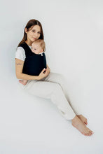 Ladda upp bild till gallerivisning, Trikåsjal Baby Sling - BLACK
