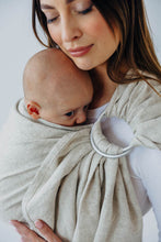 Laden Sie das Bild in den Galerie-Viewer, Lenny Lamb Ringsling - AIRY - 50% Baumwolle, 25% Hanf, 25% lyocell
