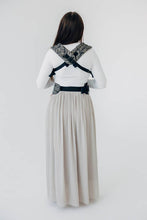 Laden Sie das Bild in den Galerie-Viewer, LennyLight Trage - WILD SOUL - COCOON - 100% Baumwolle
