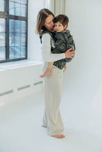 Ladda upp bild till gallerivisning, LennyPreschool Carrier - WILD SOUL - COCOON - 100% bomull

